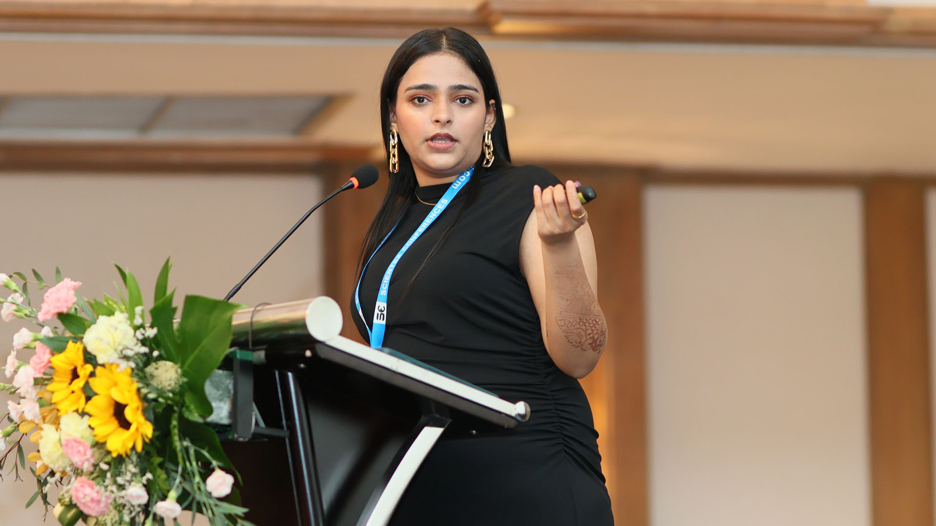 Annie Siddiqui